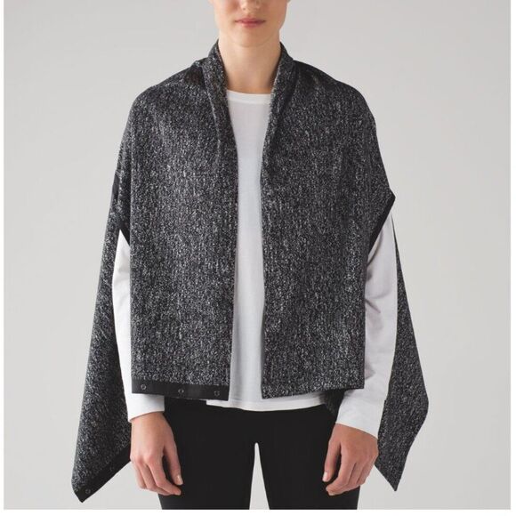 Lululemon Scarf Vinyasa Wrap Running Luon Suited Jacquard Black White - Picture 1 of 5
